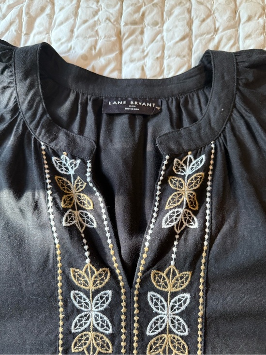 Lane Bryant Tops - Lane Bryant Black Short-Sleeve Embroidered Tunic